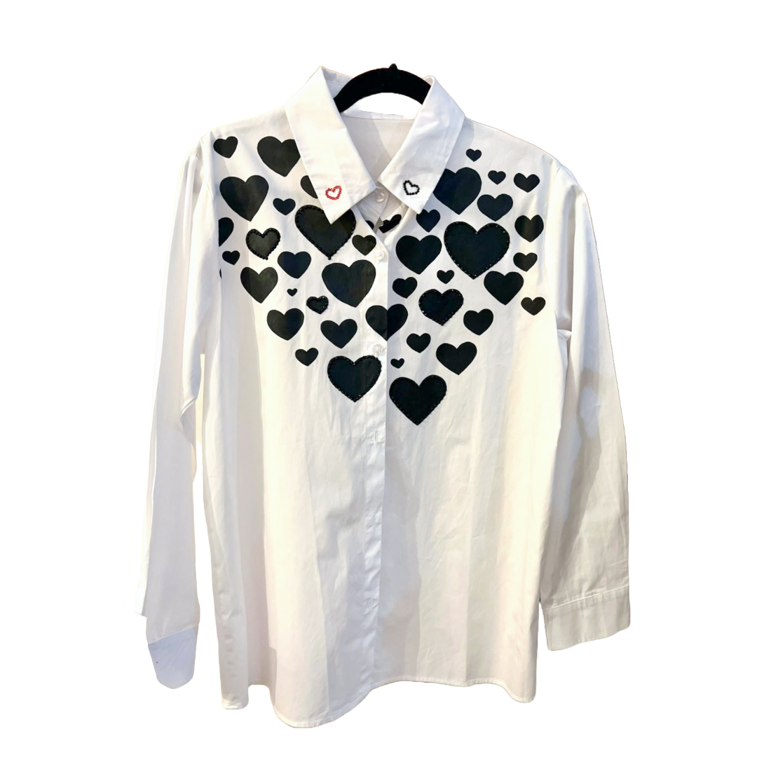 CAMISA CORAZONES NEGROS