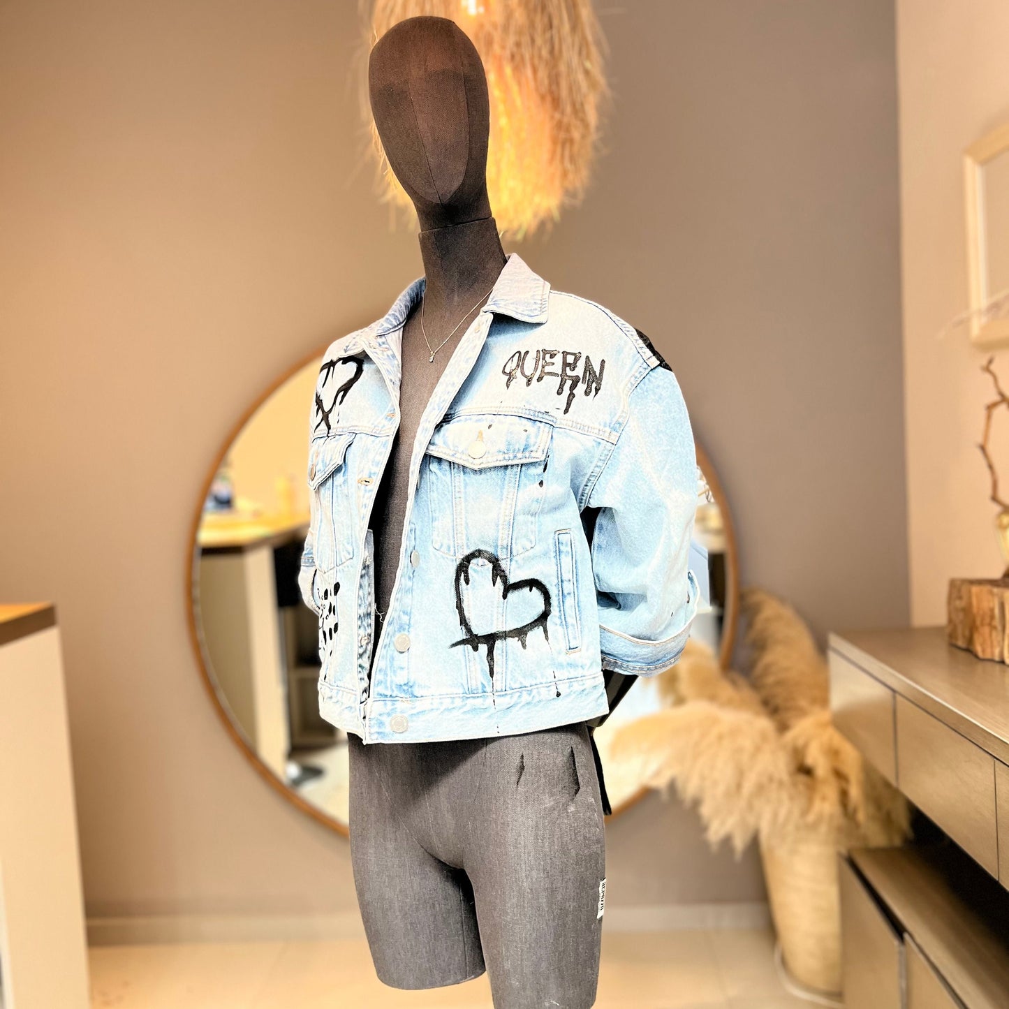CAZADORA DE MEZCLILLA QUEEN