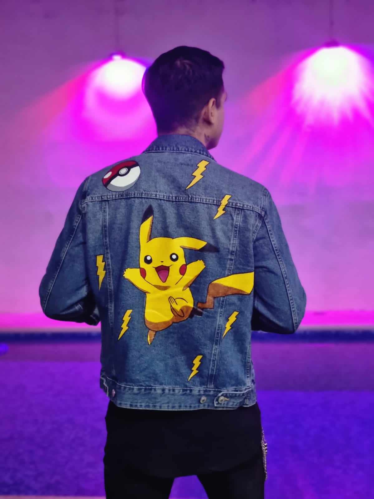 CHAMARRA PIKACHU POKEMON KIDS