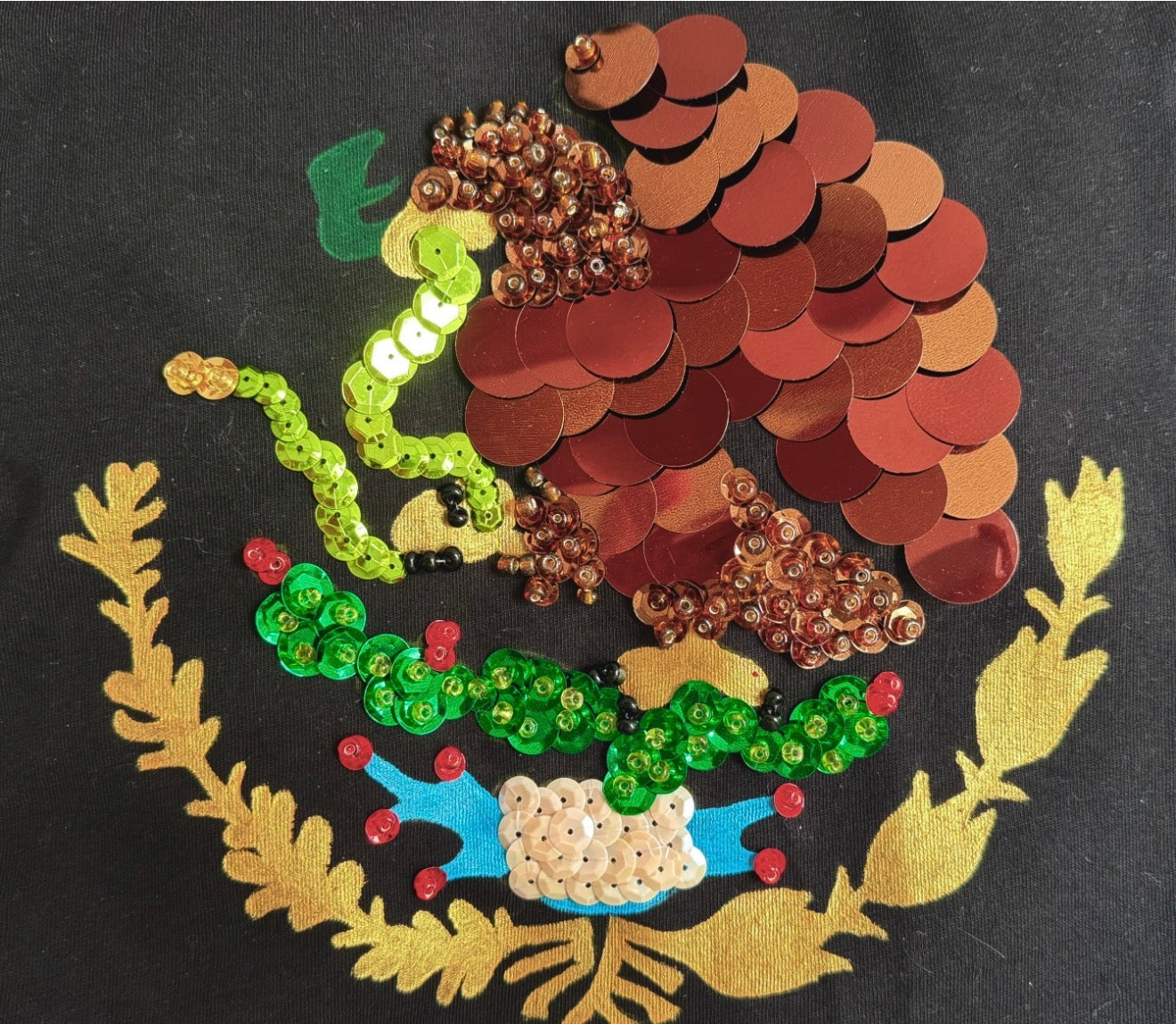 Águila Mexicana Negra con Hombreras